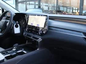 Lexus RX 450h+ Plug-in Hybrid President Line thumbnail 9