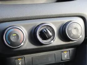 Toyota Yaris 1.5 VVT-i Dynamic Special thumbnail 9