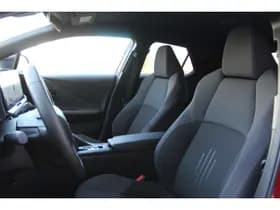 Toyota C-HR thumbnail 15