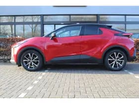 Toyota C-HR thumbnail 5