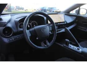 Toyota C-HR thumbnail 2