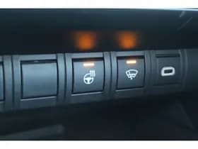 Toyota C-HR thumbnail 23