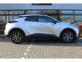 Toyota C-HR thumbnail 7