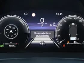 Toyota C-HR 1.8 Hybrid 140 First Edition thumbnail 19