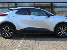 Toyota C-HR 1.8 Hybrid 140 First Edition thumbnail 7