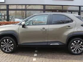 Toyota Yaris Cross 1.5 Hybrid 115 Dynamic Plus thumbnail 2