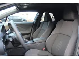 Toyota C-HR 1.8 Hybrid 140 First Edition thumbnail 8