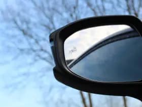 Toyota C-HR 1.8 Hybrid 140 First Edition thumbnail 17