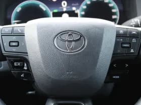 Toyota C-HR 1.8 Hybrid 140 First Edition thumbnail 18