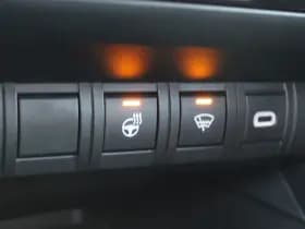 Toyota C-HR 1.8 Hybrid 140 First Edition thumbnail 25