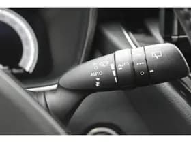 Toyota Corolla thumbnail 23