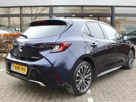 Toyota Corolla 1.8 Hybrid First Edition thumbnail 14