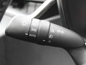 Toyota Corolla 1.8 Hybrid First Edition thumbnail 22