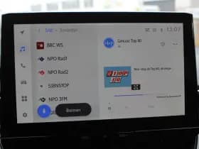 Toyota Corolla 1.8 Hybrid First Edition thumbnail 6