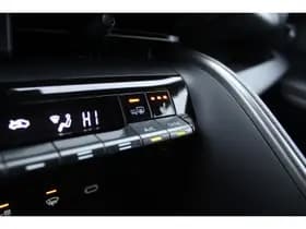 Toyota C-HR 1.8 Hybrid 140 First Edition thumbnail 20