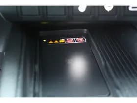 Toyota C-HR 1.8 Hybrid 140 First Edition thumbnail 21