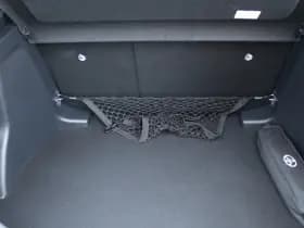 Toyota C-HR 1.8 Hybrid 140 First Edition thumbnail 5