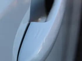 Toyota RAV4 2.5 Hybrid AWD Bi-Tone thumbnail 11