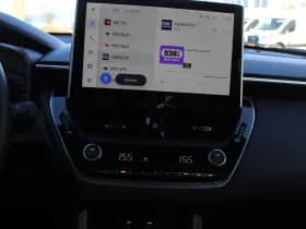 Toyota Corolla Cross 2.0 Hybrid 200 Style thumbnail 6