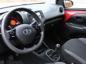 Toyota Aygo 1.0 VVT-i x-Fun 5-deurs thumbnail 11