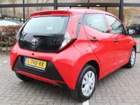 Toyota Aygo 1.0 VVT-i x-Fun 5-deurs thumbnail 9