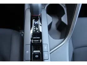 Toyota C-HR thumbnail 14