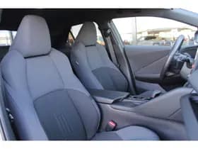 Toyota C-HR thumbnail 19