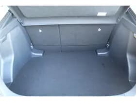 Toyota C-HR thumbnail 10