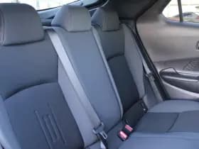 Toyota C-HR 1.8 Hybrid 140 First Edition Bi-Tone thumbnail 18