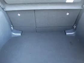 Toyota C-HR 1.8 Hybrid 140 First Edition Bi-Tone thumbnail 10