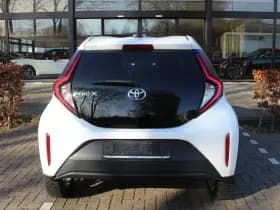 Toyota Aygo X 1.0 VVT-i MT first thumbnail 9