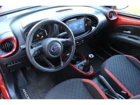Toyota Aygo thumbnail 2