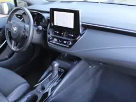 Toyota Corolla Touring Sports 1.8 Hybrid Dynamic Bi-Tone thumbnail 16