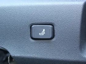 Toyota Corolla Touring Sports 1.8 Hybrid Dynamic Bi-Tone thumbnail 21