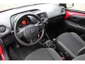 Toyota Aygo thumbnail 2
