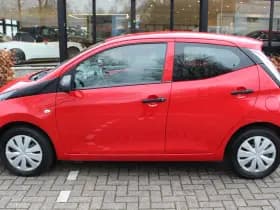 Toyota Aygo 1.0 VVT-i x-now thumbnail 5