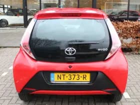Toyota Aygo 1.0 VVT-i x-now thumbnail 10