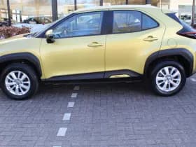 Toyota Yaris Cross 1.5 Hybrid Dynamic Special thumbnail 2