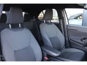 Toyota Yaris thumbnail 12