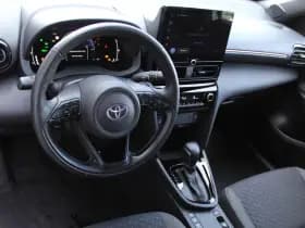 Toyota Yaris Cross 1.5 Hybrid 115 First Edition thumbnail 2