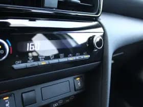 Toyota Yaris Cross 1.5 Hybrid 115 First Edition thumbnail 17