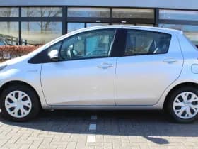 Toyota Yaris 1.5 Hybrid Energy thumbnail 2