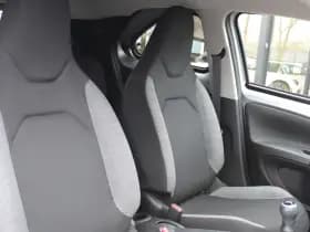 Toyota Aygo X 1.0 VVT-i MT first thumbnail 15