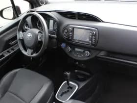 Toyota Yaris 1.5 Hybrid Premium thumbnail 25
