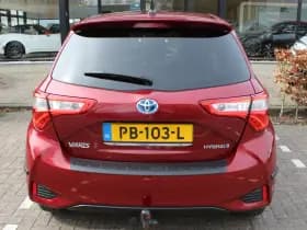 Toyota Yaris 1.5 Hybrid Premium thumbnail 10