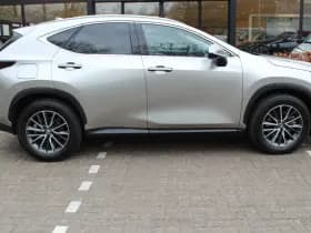 Lexus NX 450h+ AWD Luxury Line thumbnail 13