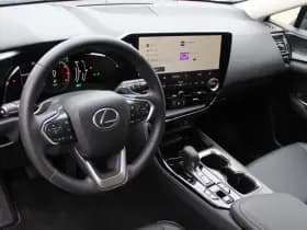 Lexus NX 450h+ AWD Luxury Line thumbnail 9