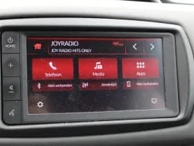 Toyota Yaris 1.5 Hybrid Dynamic thumbnail 18