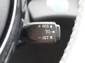 Toyota Yaris 1.5 Hybrid Dynamic thumbnail 21