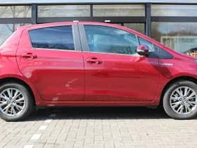 Toyota Yaris 1.5 Hybrid Dynamic thumbnail 7